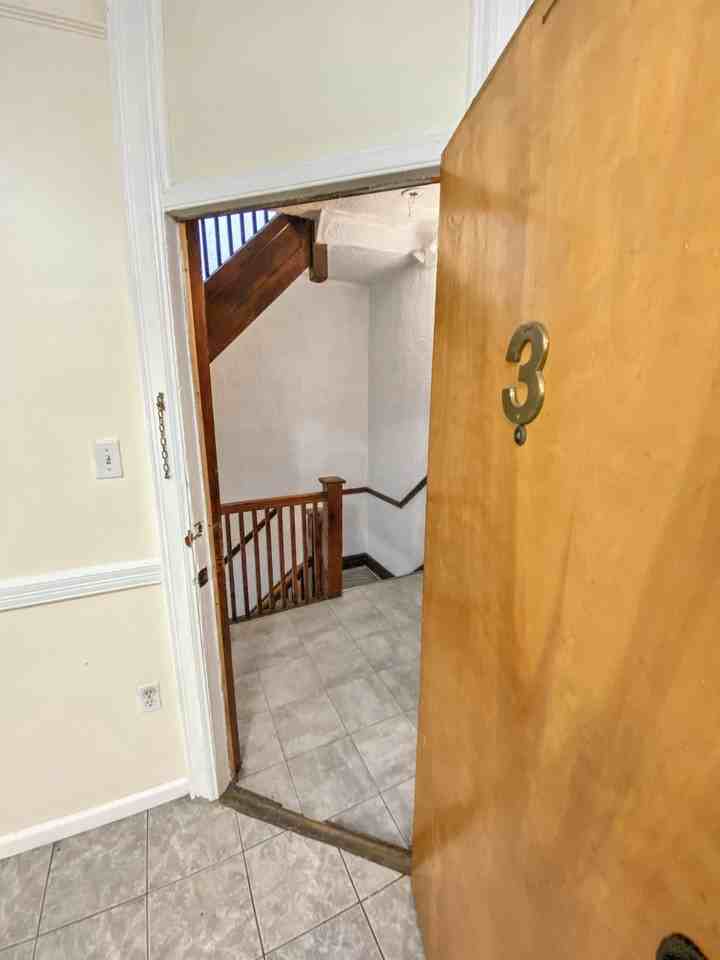 139 70th St #3 - Photo 5 of 10