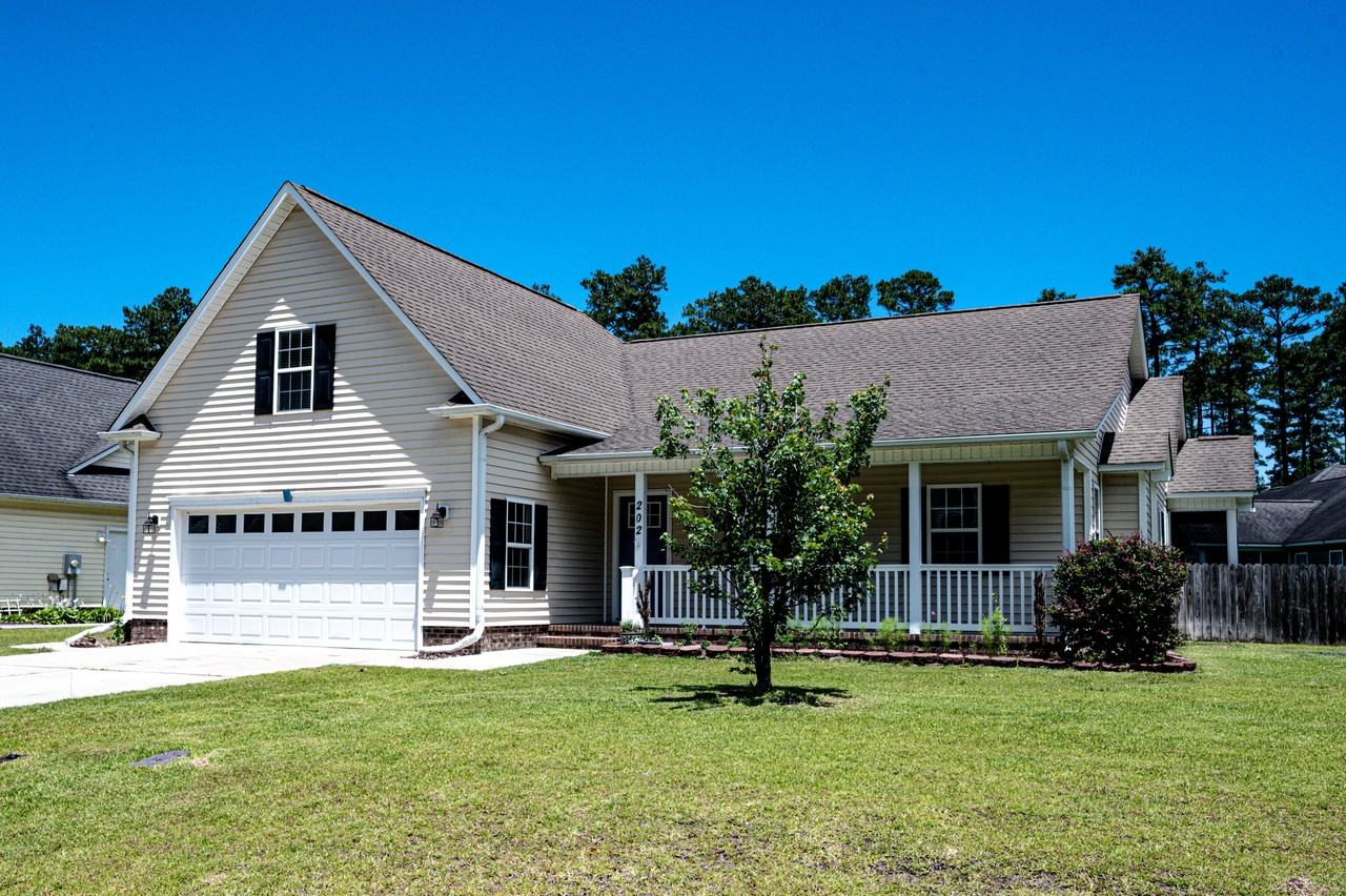 202 Croatan Woods Dr #1 - Photo 2 of 27
