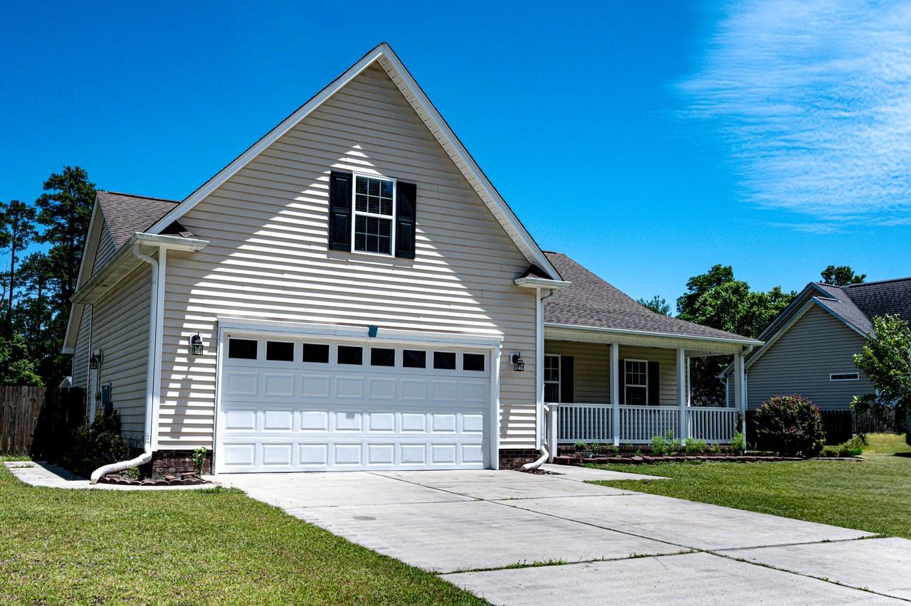 202 Croatan Woods Dr #1 - Photo 3 of 27