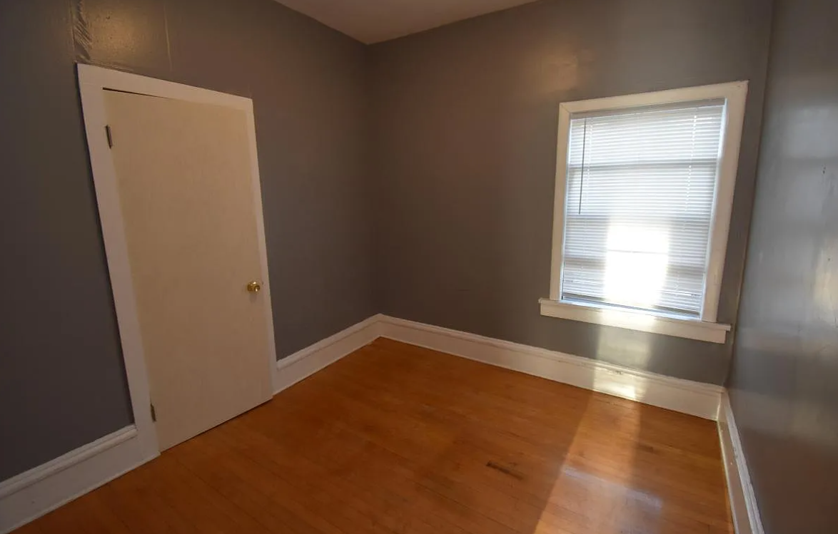2411 Golden Valley Rd #2 - Photo 5 of 8