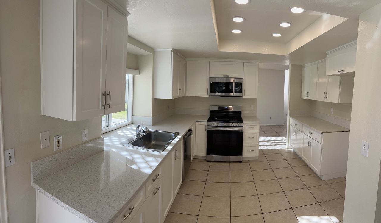 39824 Creative Dr #39824 - Photo 6 of 23
