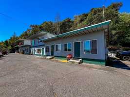 featured image of 2991 Hilltop Dr
