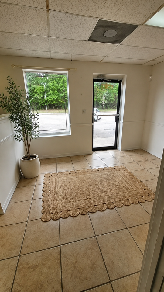 1347 Englewood Dr #1363 - Photo 5 of 14