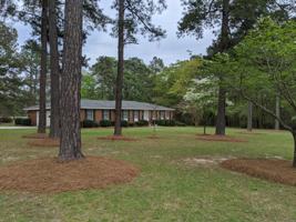 featured image of 429 Longtown Rd W #1