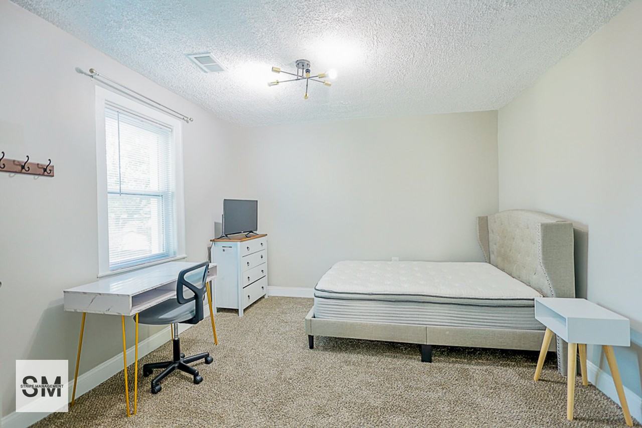 9615 51st Pl #1 - Photo 6 of 23