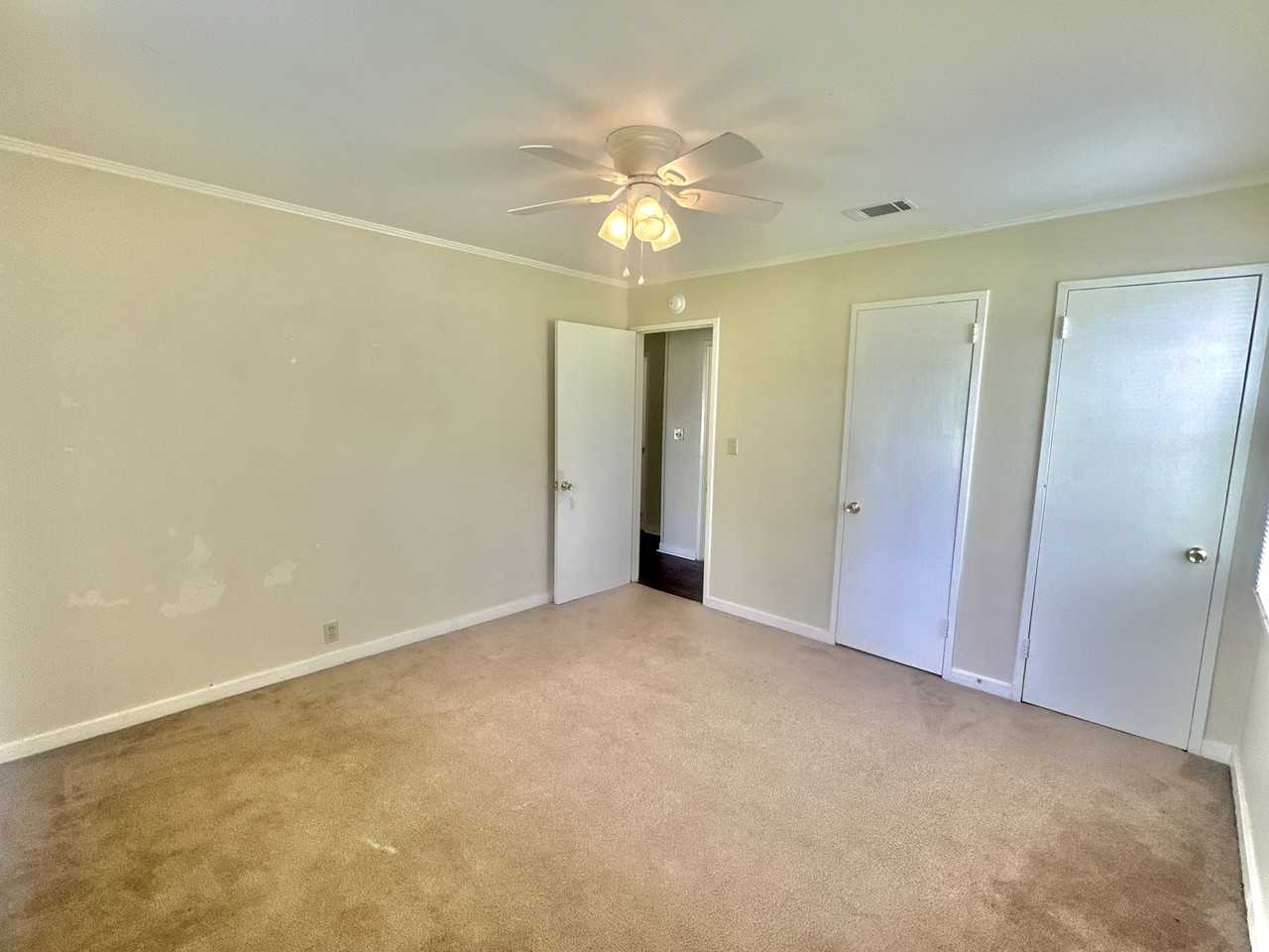 1604 Garland Pl #1 - Photo 3 of 20