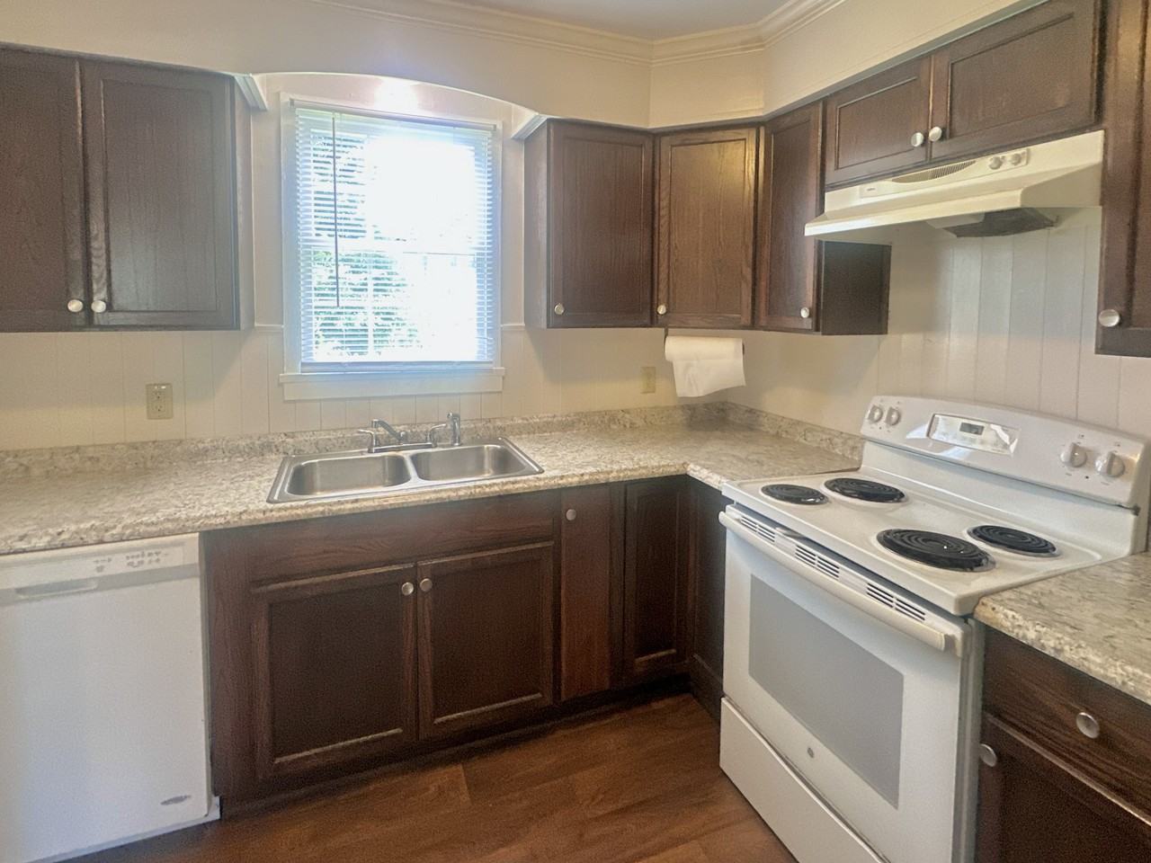 1604 Garland Pl #1 - Photo 7 of 20