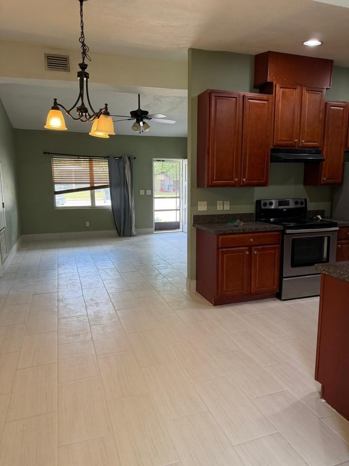 5306 Satel Dr - Photo 2 of 16