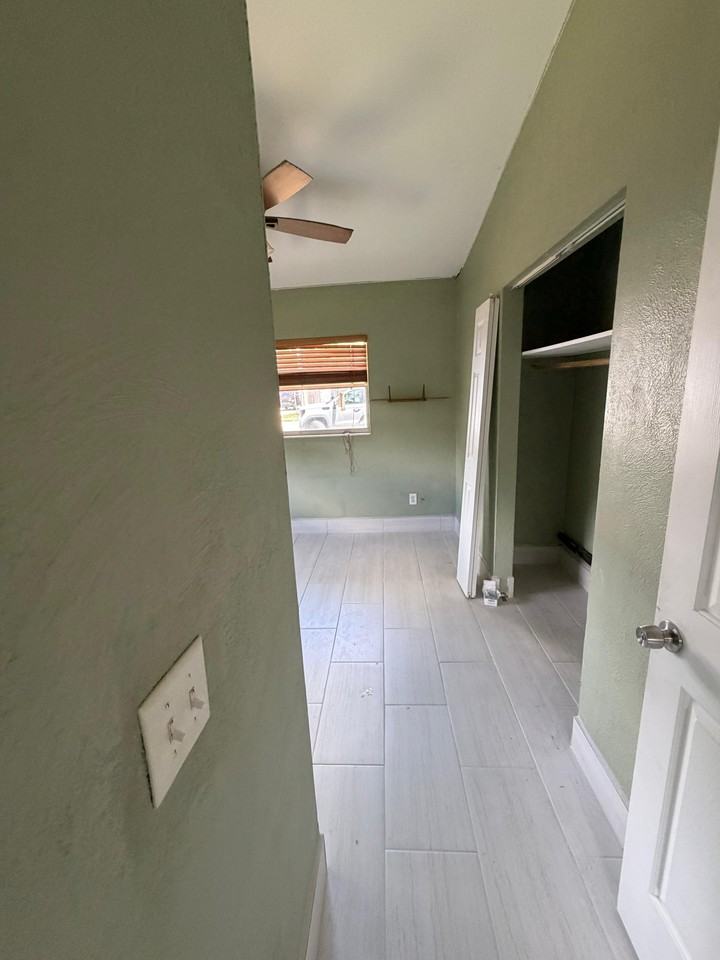 5306 Satel Dr - Photo 7 of 16