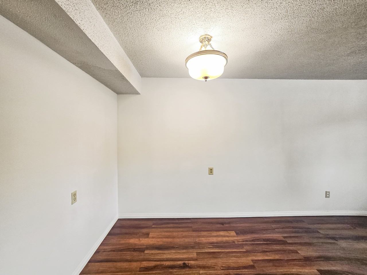 1515 36 St Se #B - Photo 5 of 20
