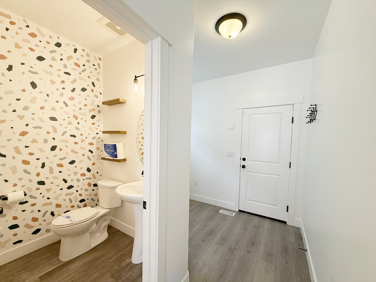 1467 W Holland Dr - Photo 7 of 21