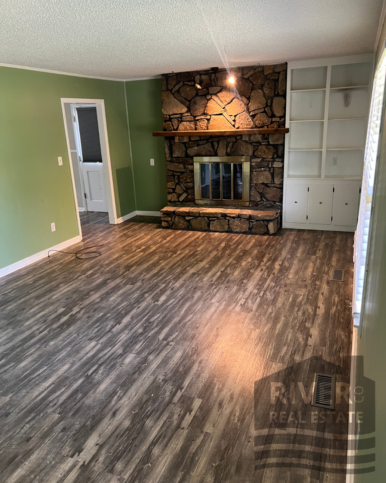 1233 Ridge Dr #1 - Photo 3 of 14