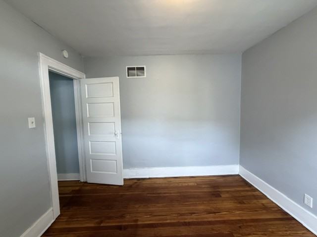 1214 Queen St #1 - Photo 7 of 22