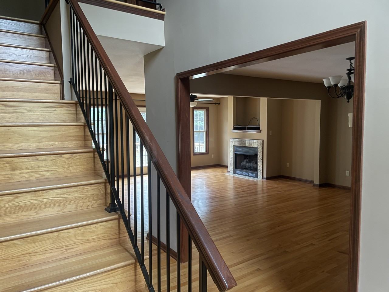 1185 Ellerwood Dr #1 - Photo 2 of 50