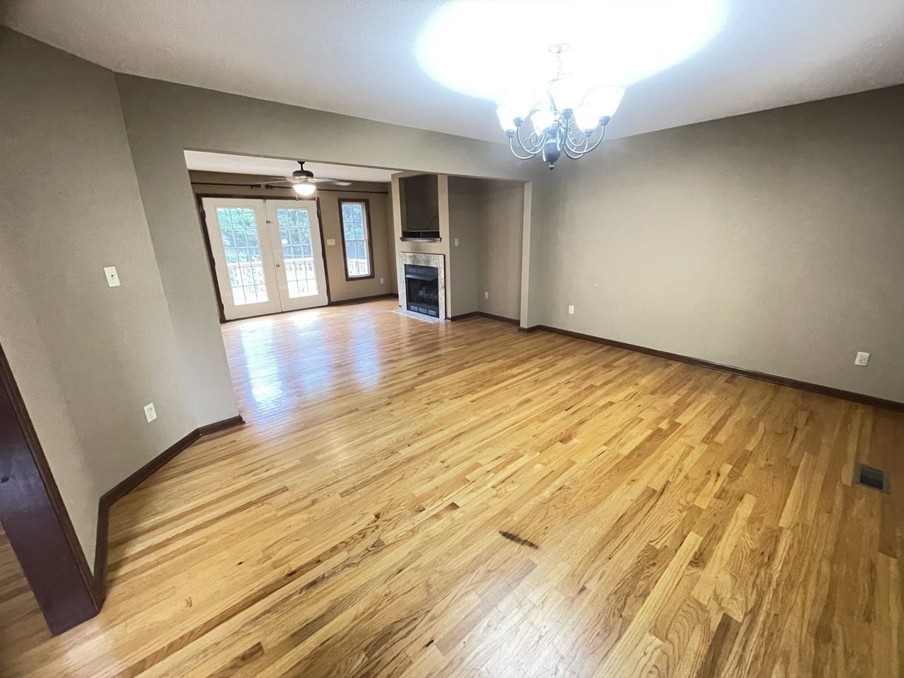1185 Ellerwood Dr #1 - Photo 6 of 50