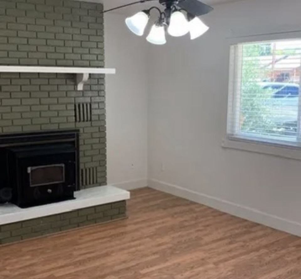 1414 Victors St #1 - Photo 5 of 16