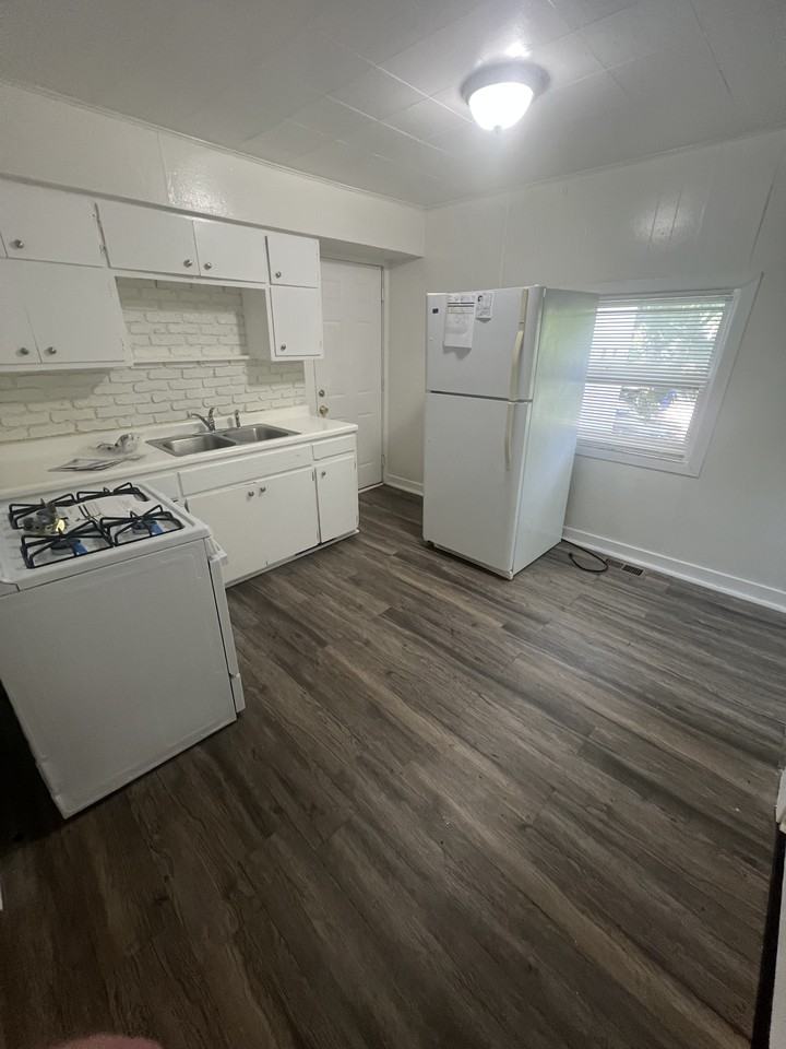 948 Euclid St #1 - Photo 2 of 8