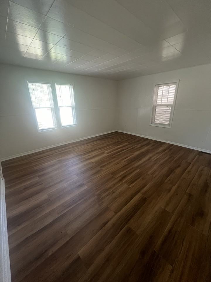 948 Euclid St #1 - Photo 3 of 8