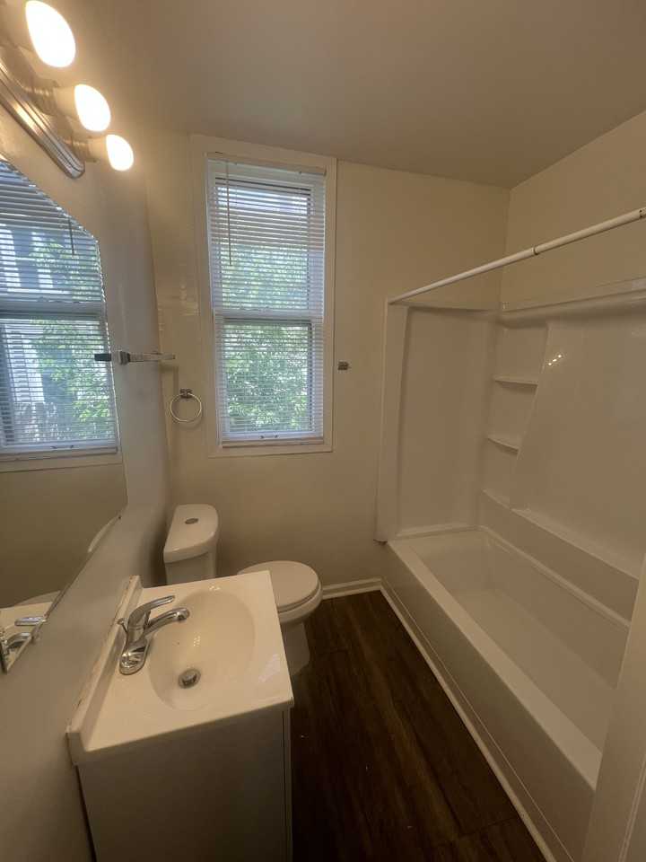 948 Euclid St #1 - Photo 7 of 8