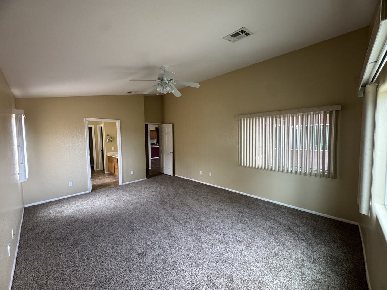 3411 Rosewood St #1 - Photo 7 of 17