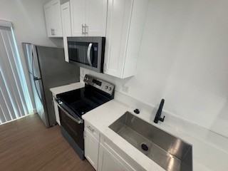 234 E. 51st St. - 238 1/4 #238-1-4 - Photo 2 of 11