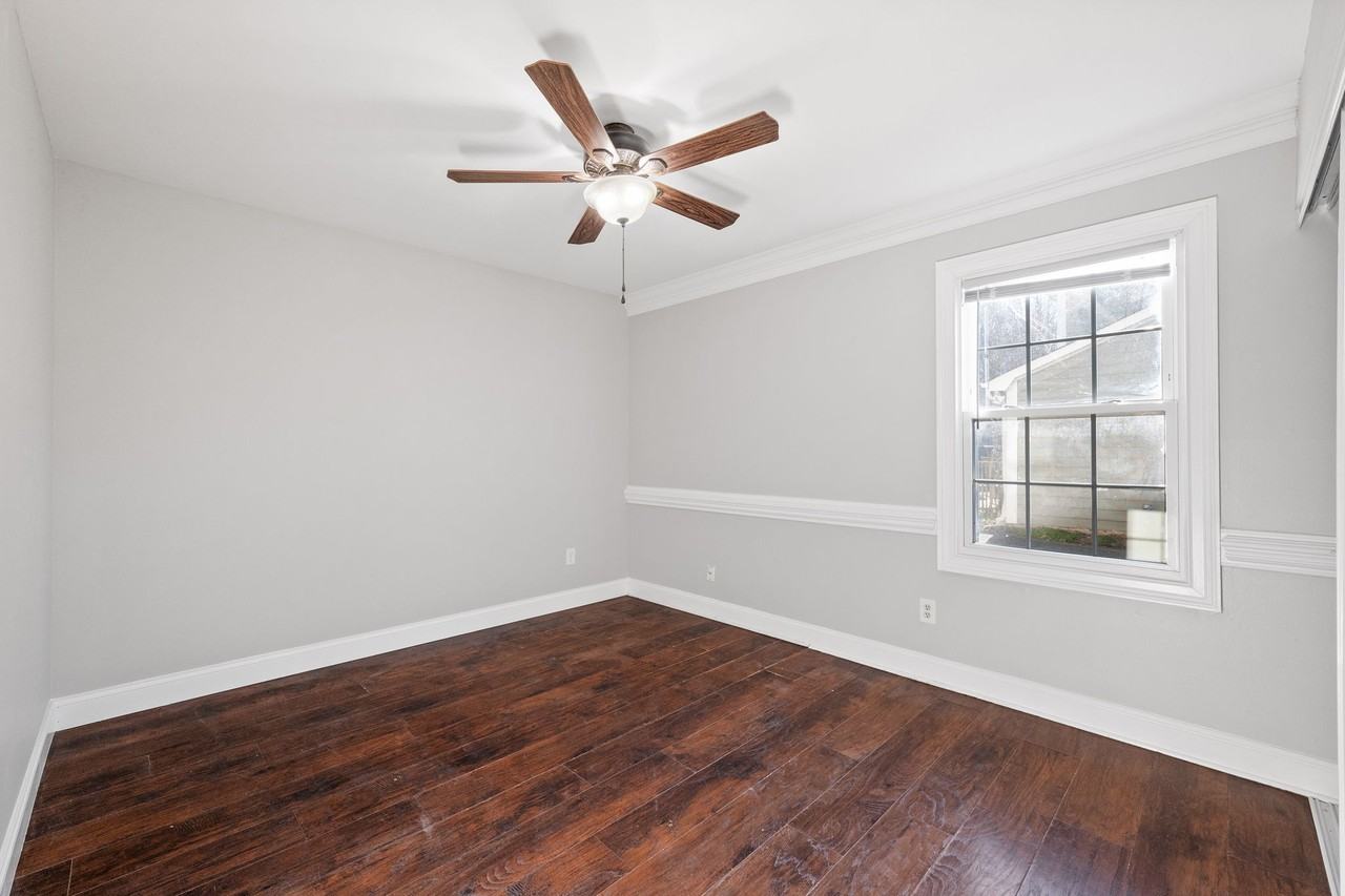 Blythwood Ln #1A - Photo 2 of 16
