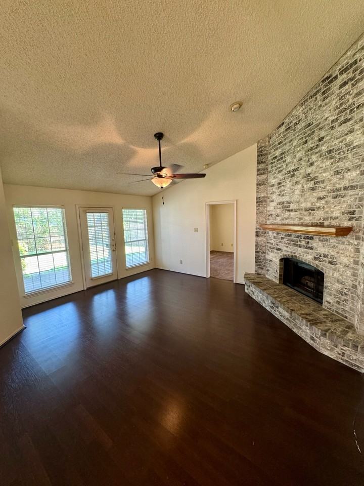 4410 San Mateo Ln #1 - Photo 6 of 17