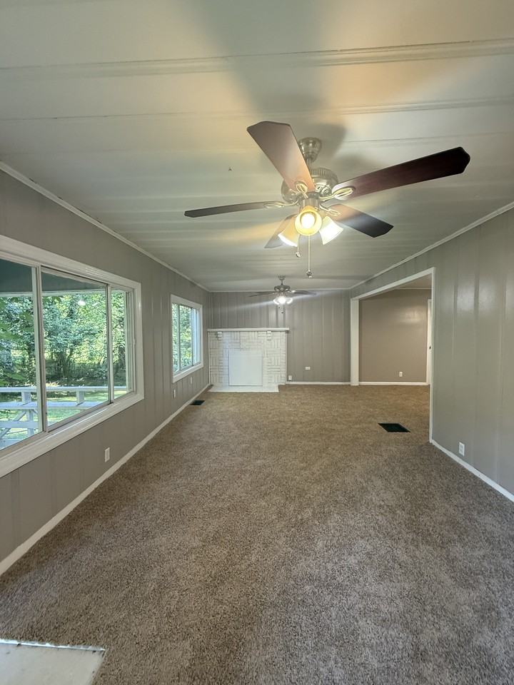 217 Killough Dr #1 - Photo 2 of 9