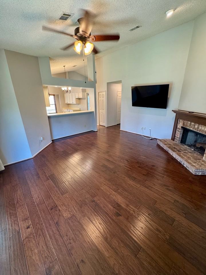 4415 Seville Ln #1 - Photo 5 of 17