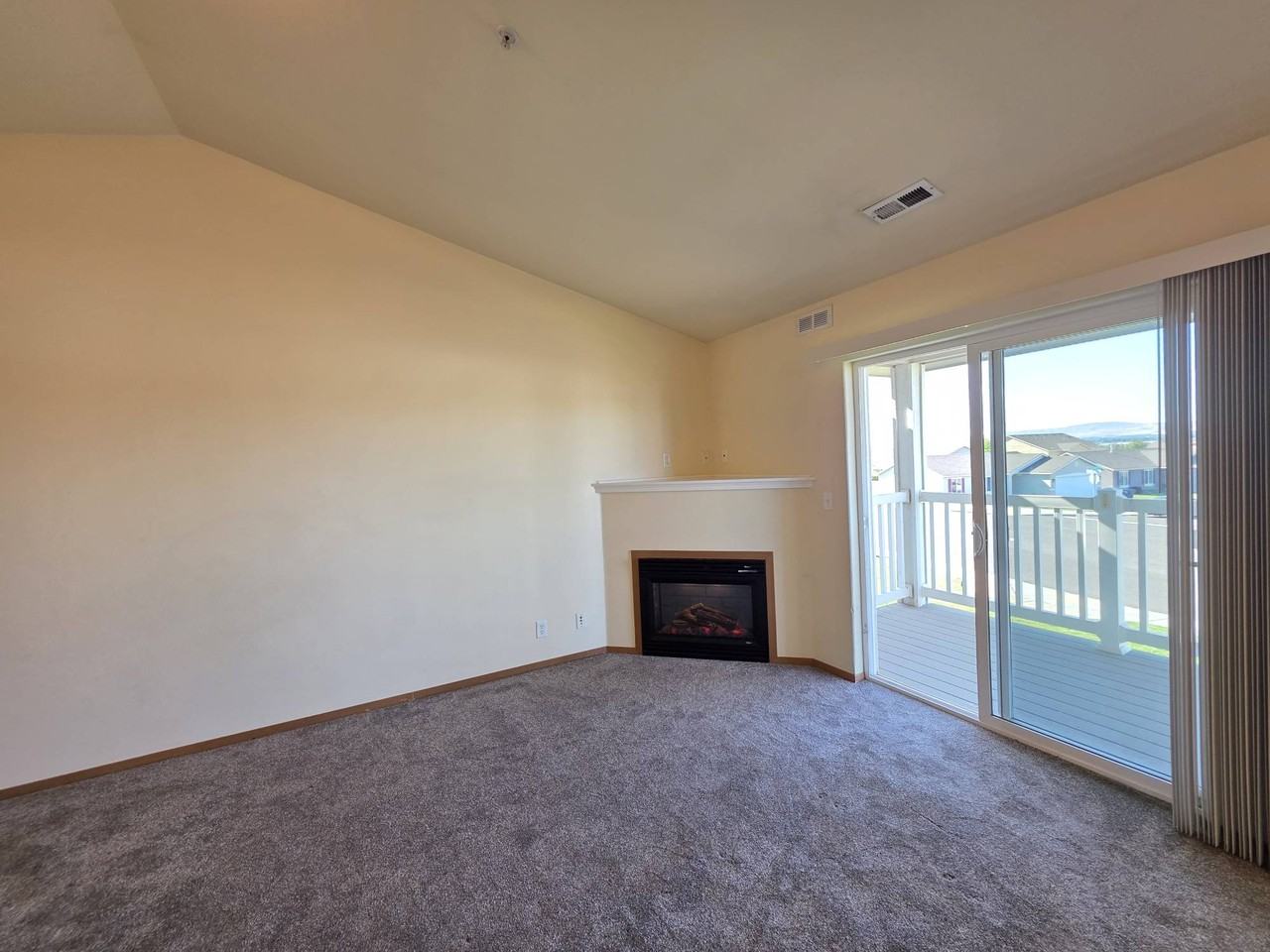 6305A Chapel Hill Blvd #A202 - Photo 5 of 19