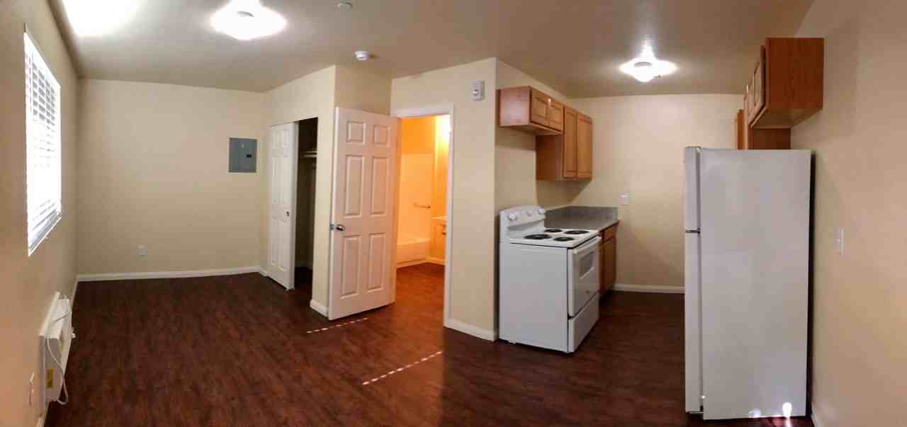 4806 E Charleston Blvd #4806-17 - Photo 3 of 4