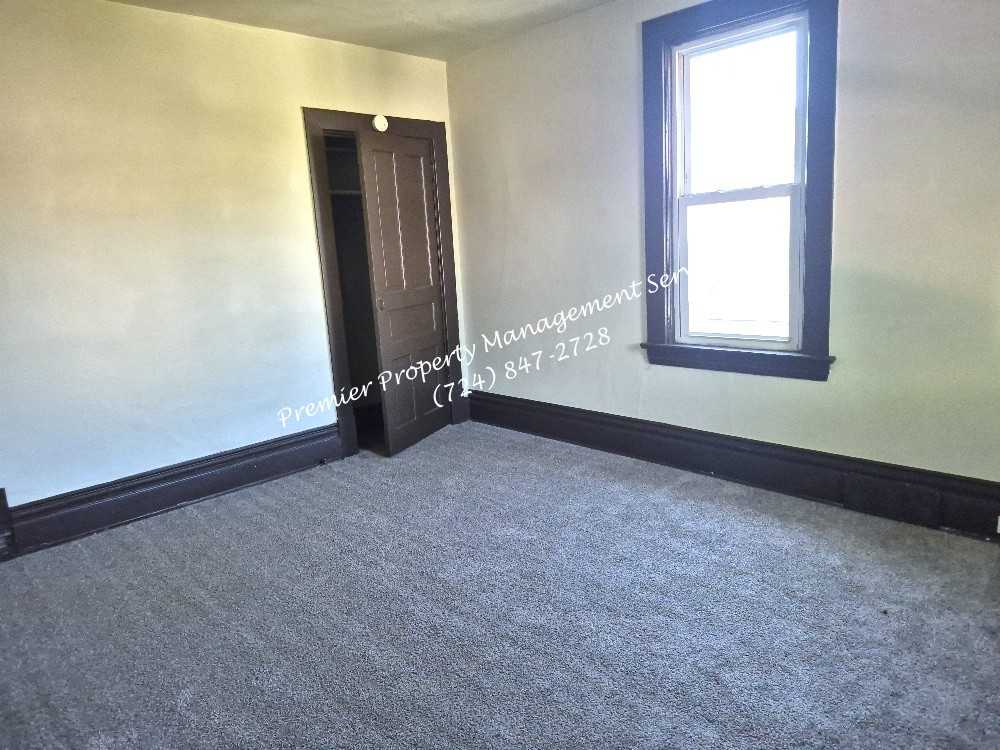 1709 4th Ave #1 - Photo 2 of 15
