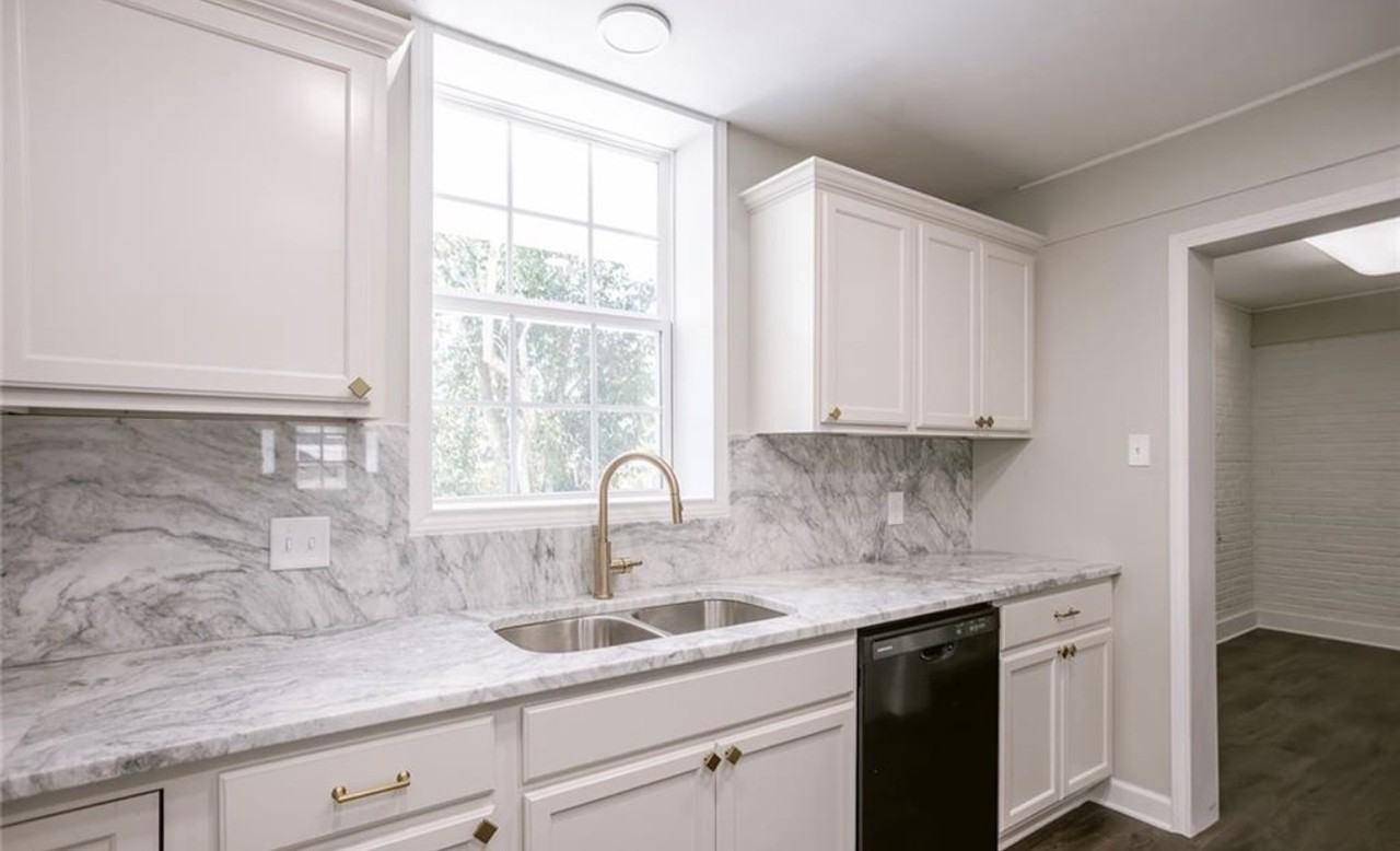 2807 Bluebonnet St #1 - Photo 4 of 12
