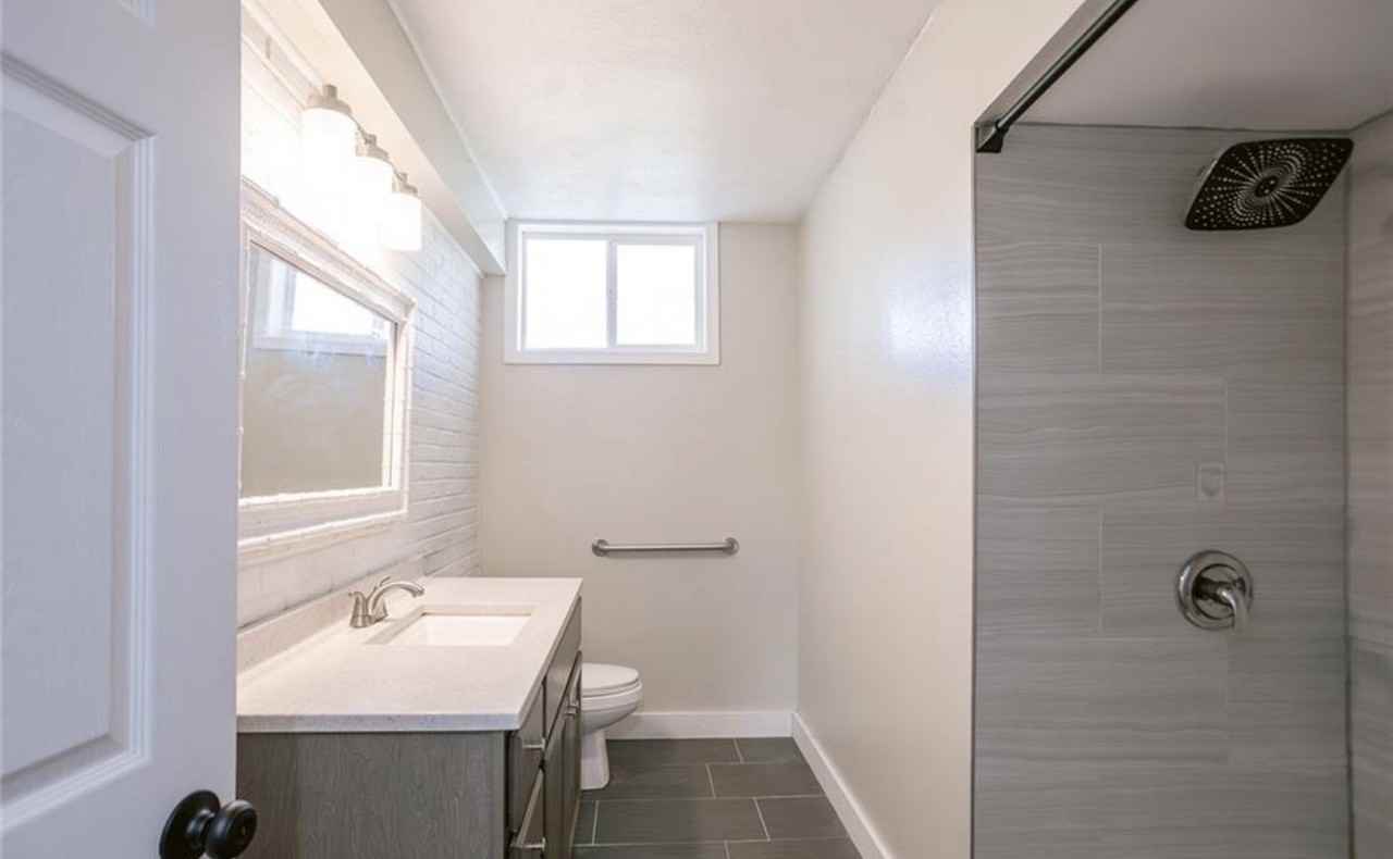 2807 Bluebonnet St #1 - Photo 5 of 12