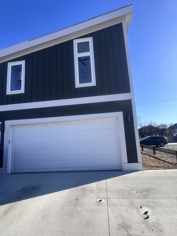1430 Olive St #1 - Photo 2 of 3