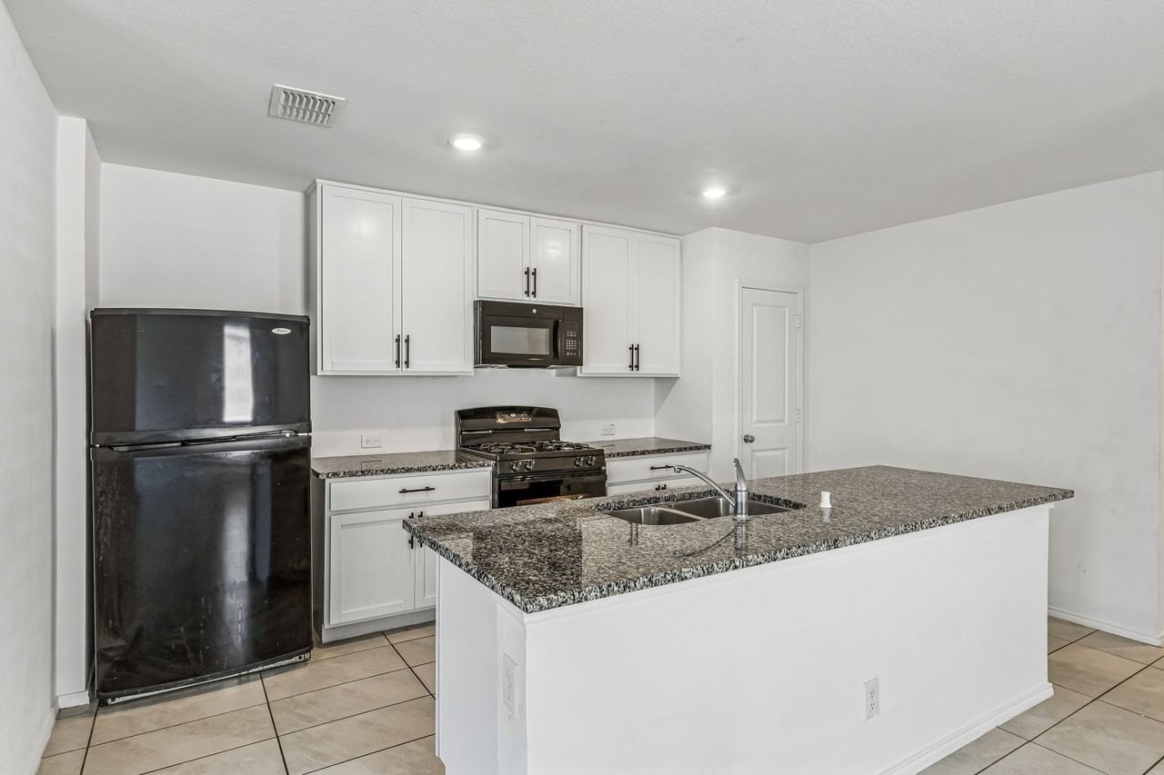 1631 Rosy Finch Dr #1 - Photo 2 of 27