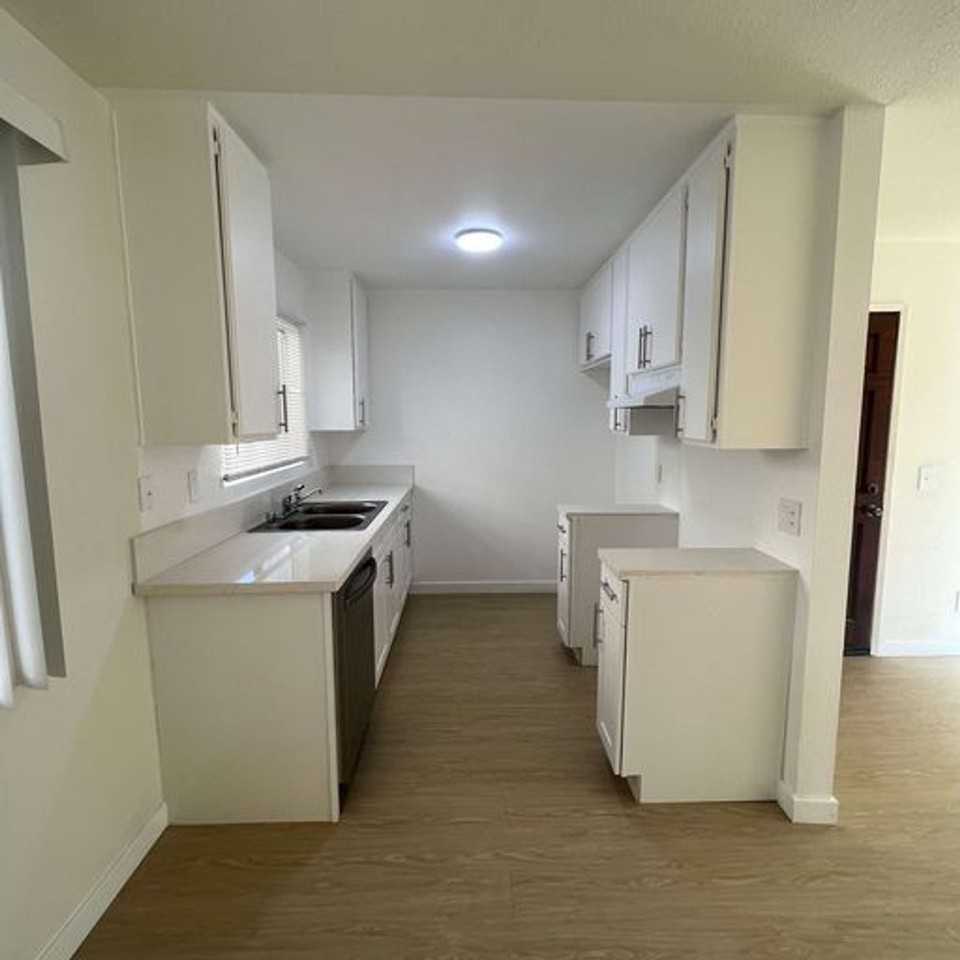 Oxnard - SSM Holdings, LLC - Photo 3 of 8