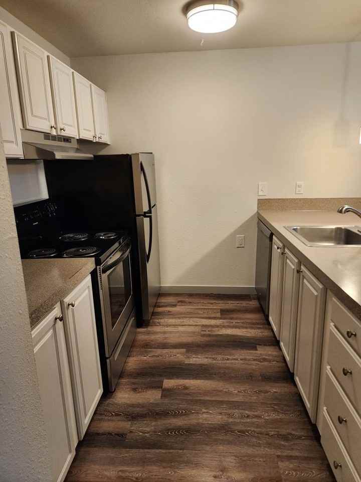 Highland Lofts Apartments - Photo 5 of 49