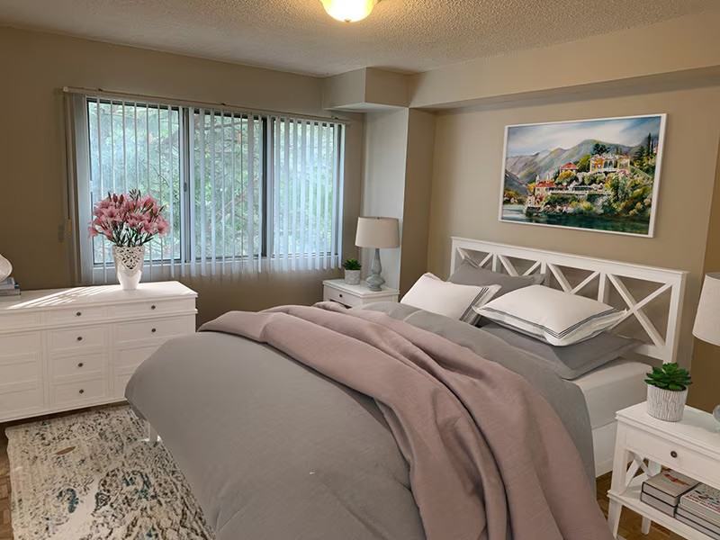 1477 Mississauga Valley Boulevard - Photo 3 of 8