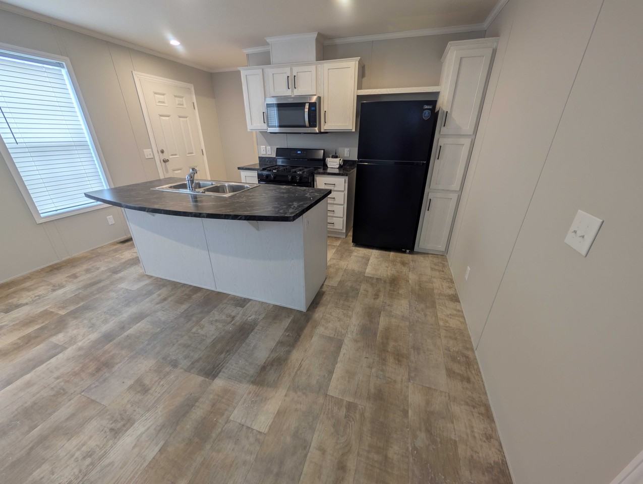 15868 Marentette Dr #339 - Photo 4 of 25