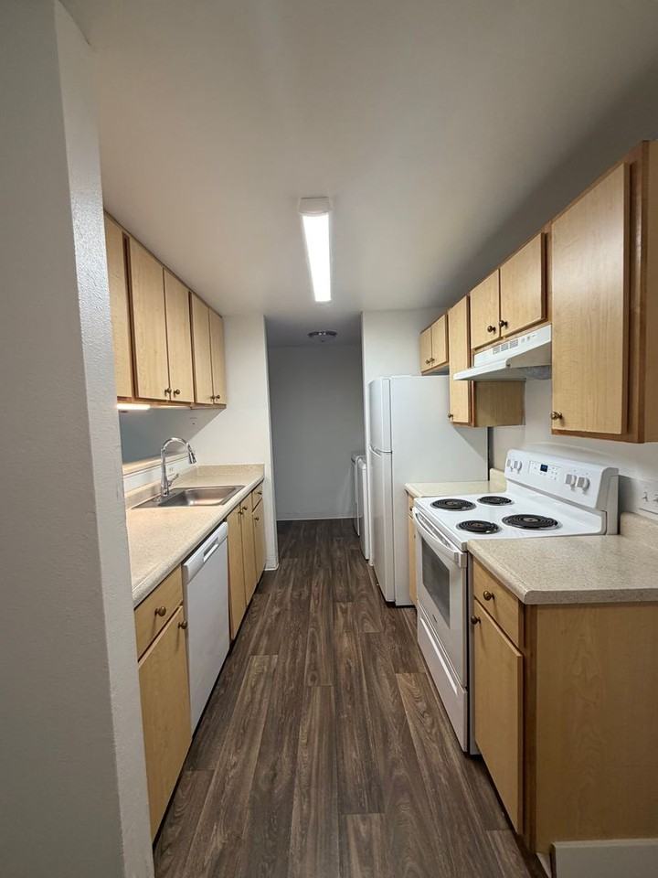 16924 Se Powell Blvd #28 - Photo 6 of 16