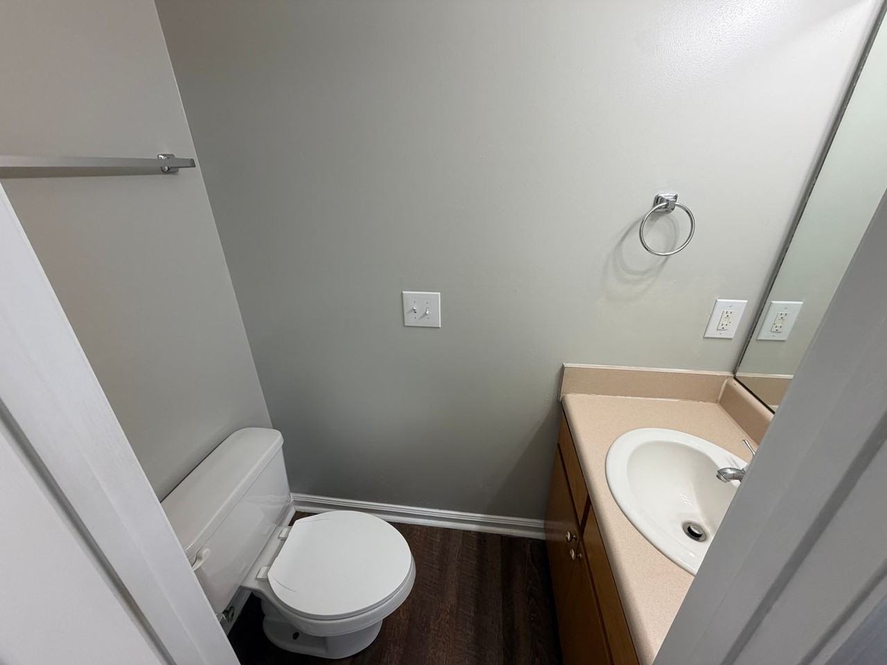 427 E Main St - Photo 6 of 13