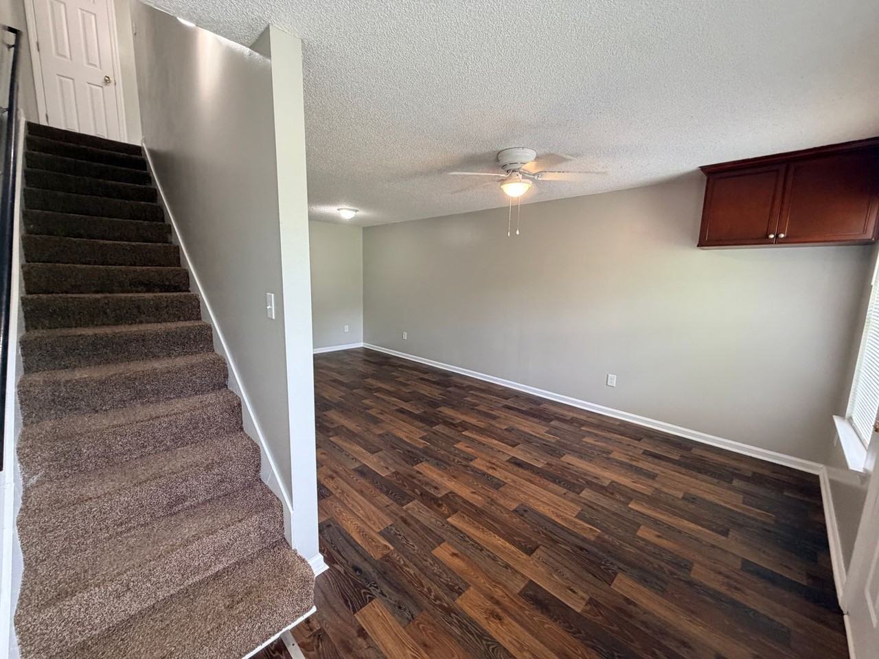 427 E Main St - Photo 7 of 13