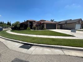 featured image of 1896 N Matthew Ave