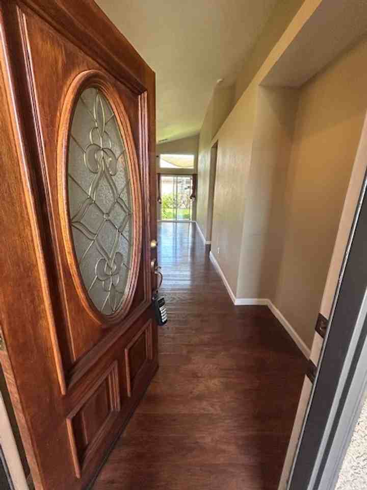 1896 N Matthew Ave - Photo 4 of 30