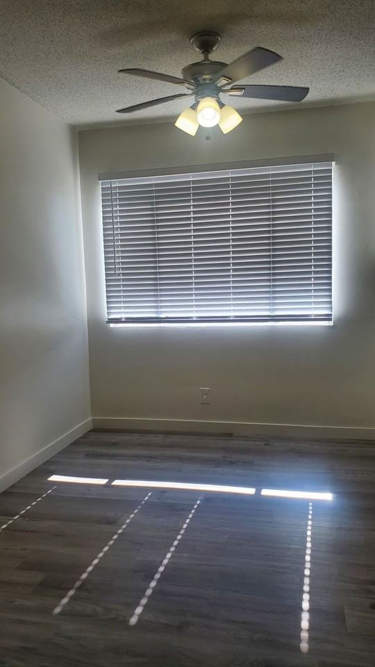 Walnut St. Apts. - Photo 6 of 13