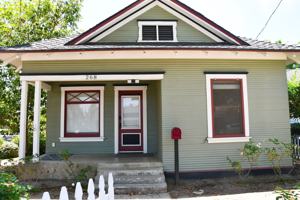 featured image of 264 N Grand St