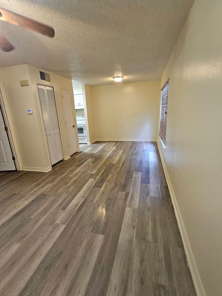4846 S Semoran Blvd - Photo 4 of 13