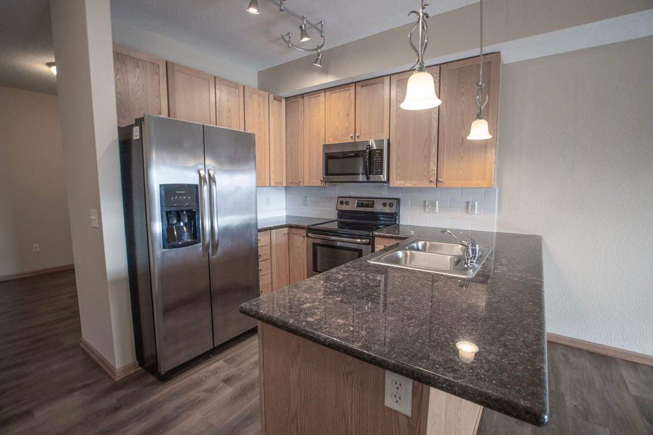Granite Shores - Photo 2 of 28