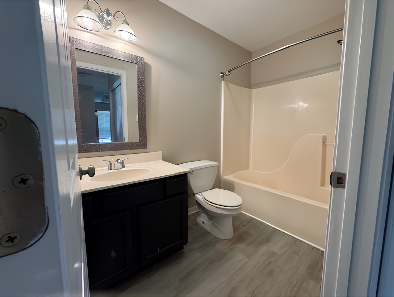 829 Eden Oaks Dr - Photo 5 of 10